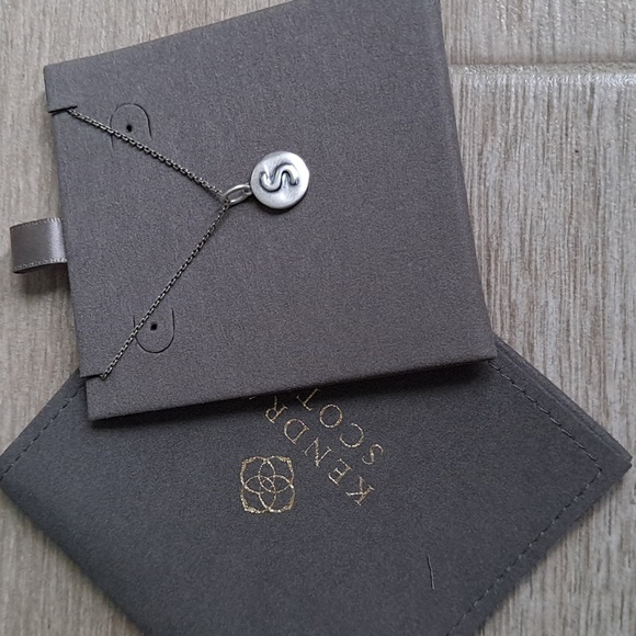 NWT Kendra Scott Letter Coin Necklace in Oxidized Sterling Silver - Picture 10 of 14